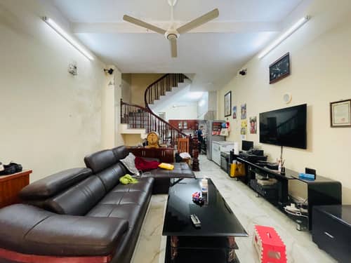 Nhà 4 Tầng Hoa Lâm – Full Nội Thất – 50m Ra Ô Tô Tránh | Mặt Tiền 4.58m – Nở Hậu – 10.8 Tỷ